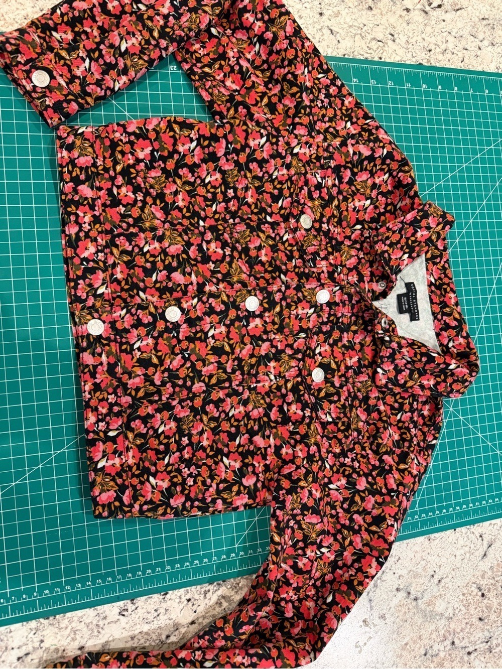 Social Standard by Sanctuary Floral Denim Jacket Girls XL 14 16 Pink Black - Picture 8 of 8